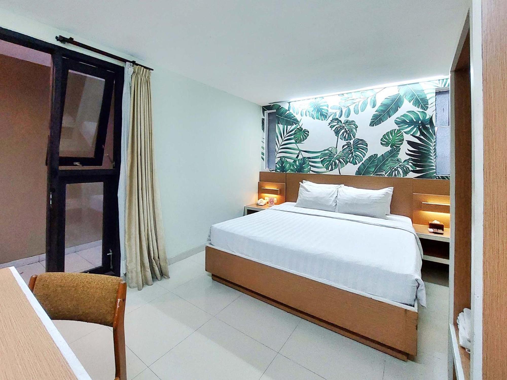 Shinta Pensión Malang Exterior foto